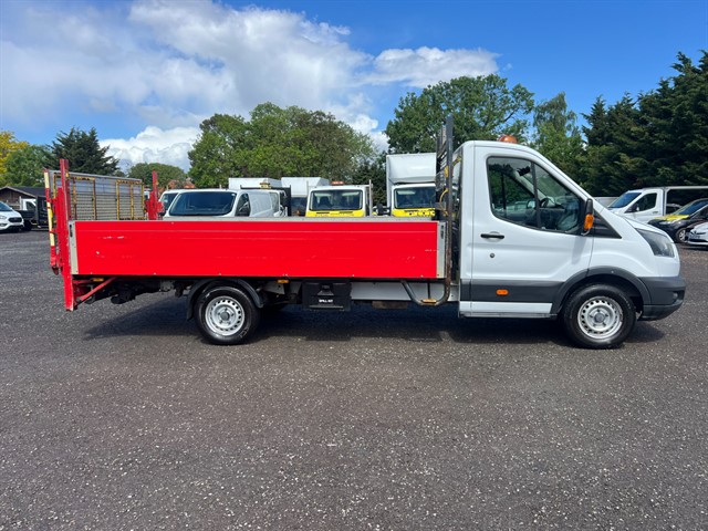 2017 FORD TRANSIT 350 DROIPSIDE WITH TAIL LIFT 6,000 6,000 ULEZ COMPLIANT REG MV17UDX 2017... photo