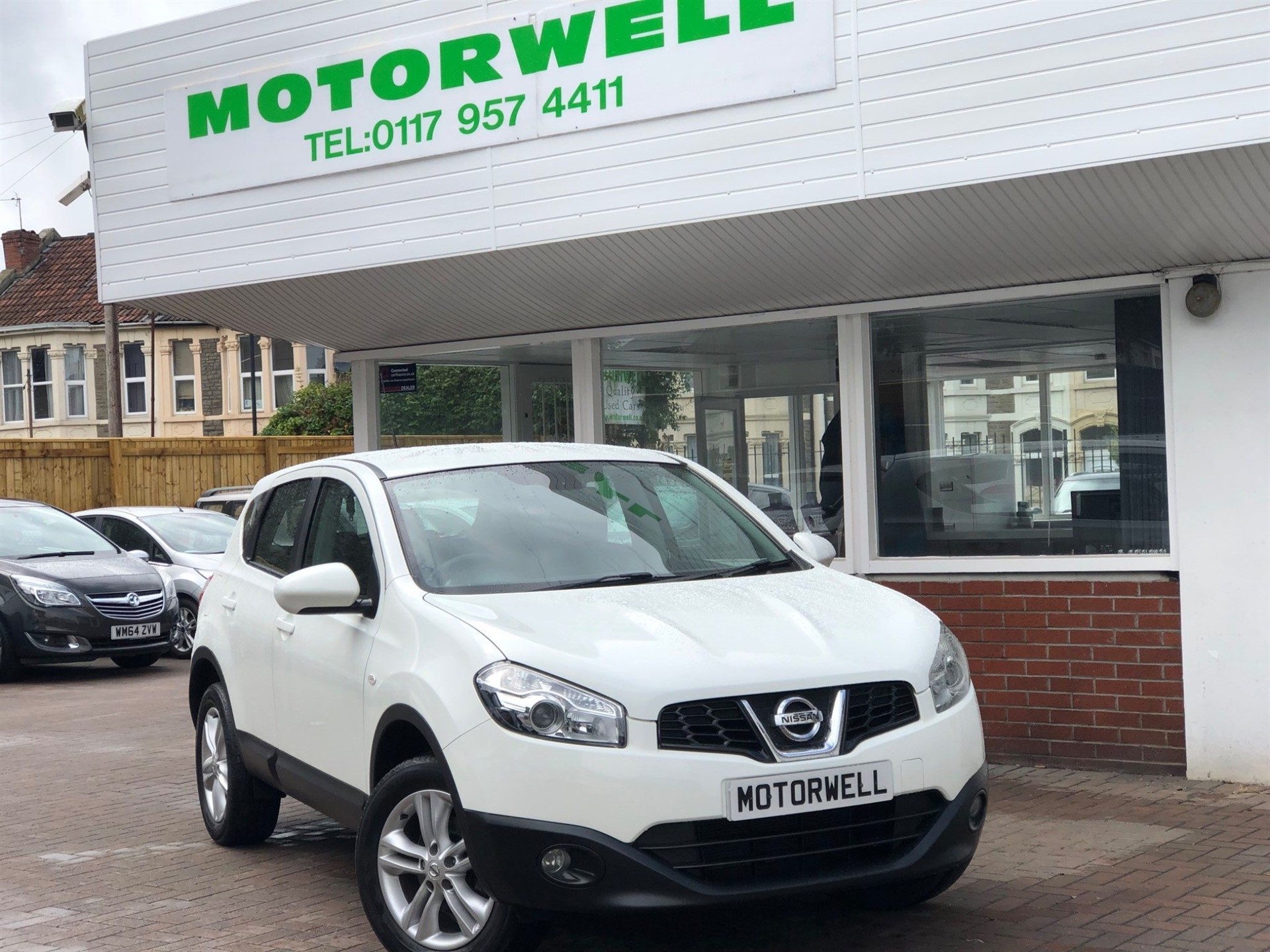 used nissan qashqai 1.6 petrol