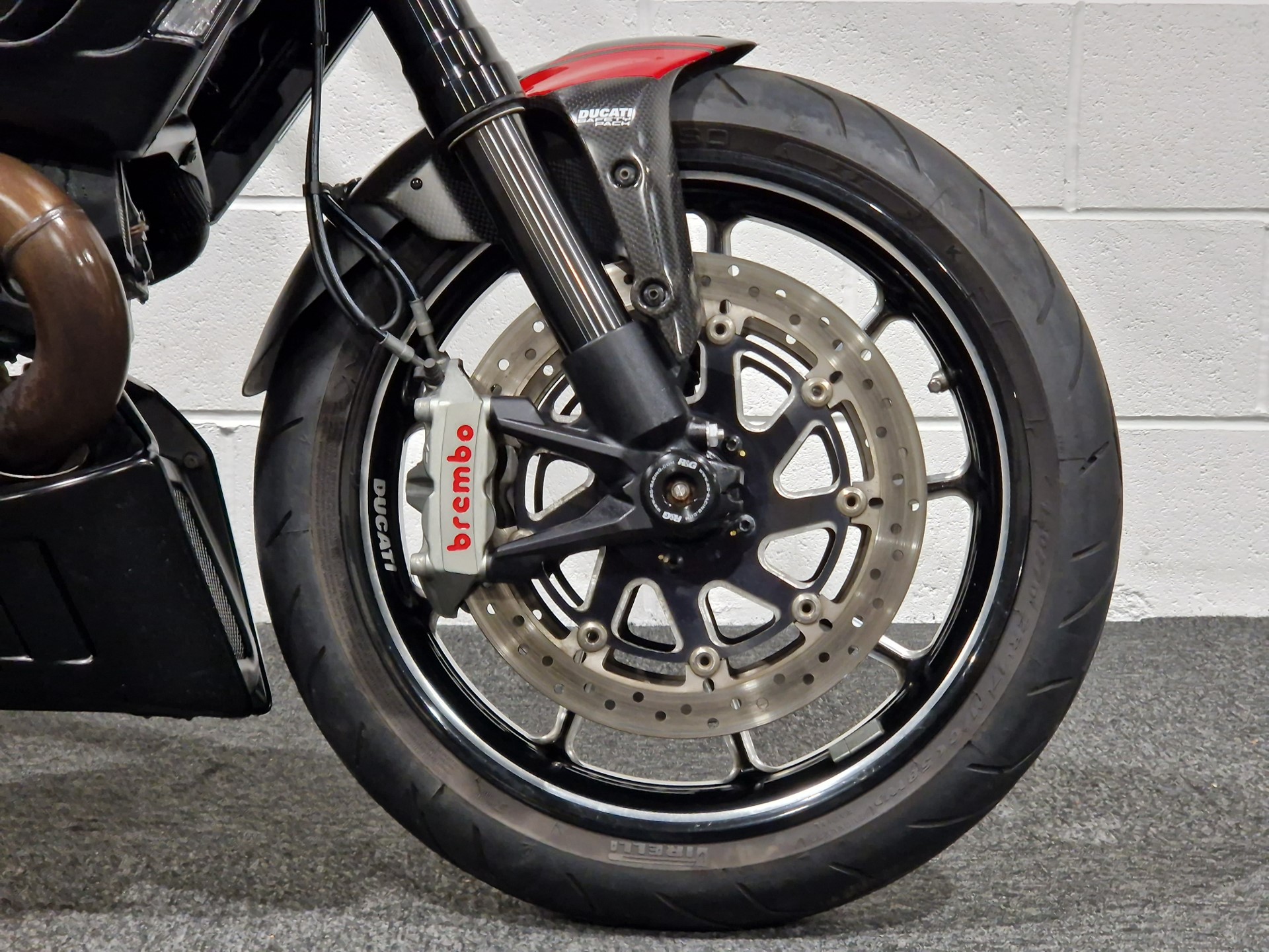 brembo ducati diavel