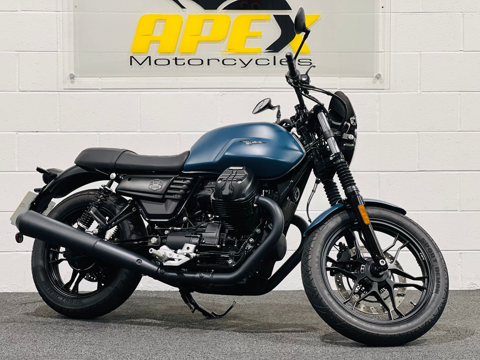 used moto guzzi v7