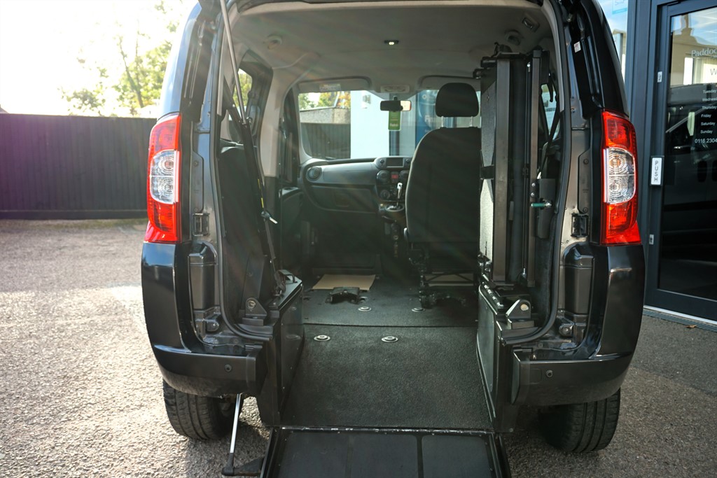 Fiat Qubo Photos and Specs. Photo: Qubo Fiat Specifications and 23 perfect  photos of Fiat Qubo