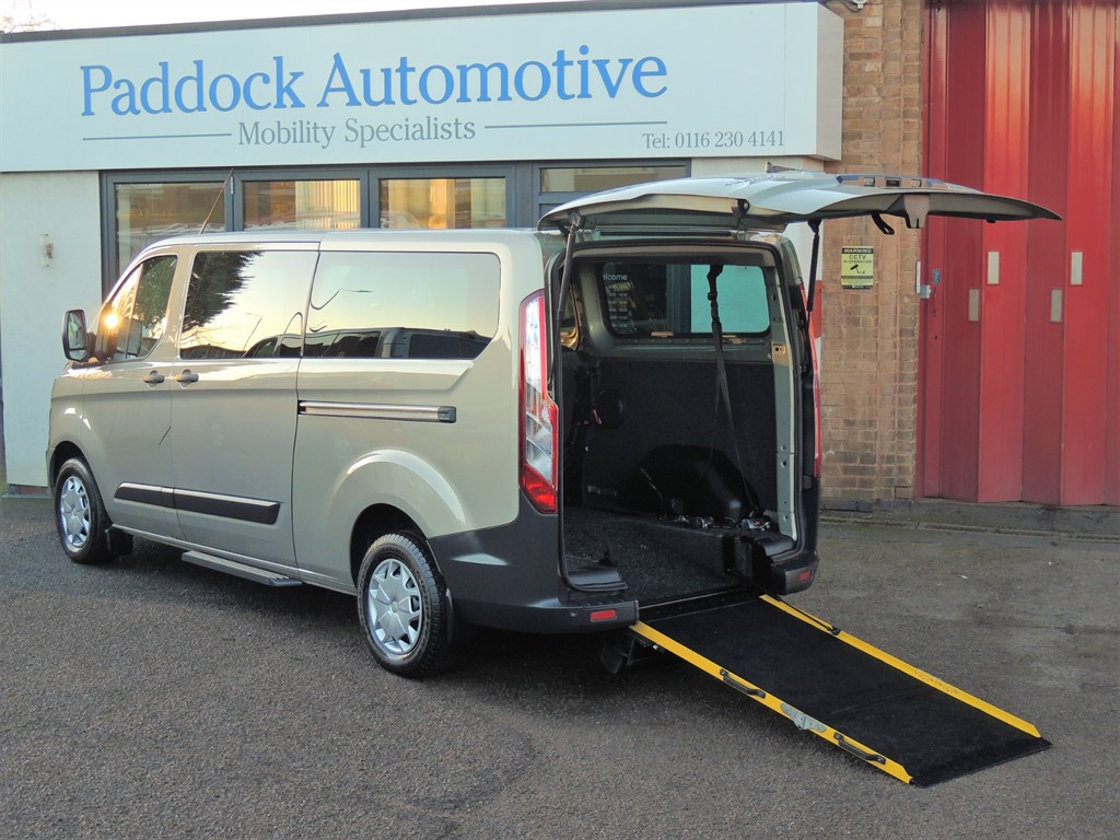 Used Ford Tourneo Custom for sale in Leicester, Leicestershire ...