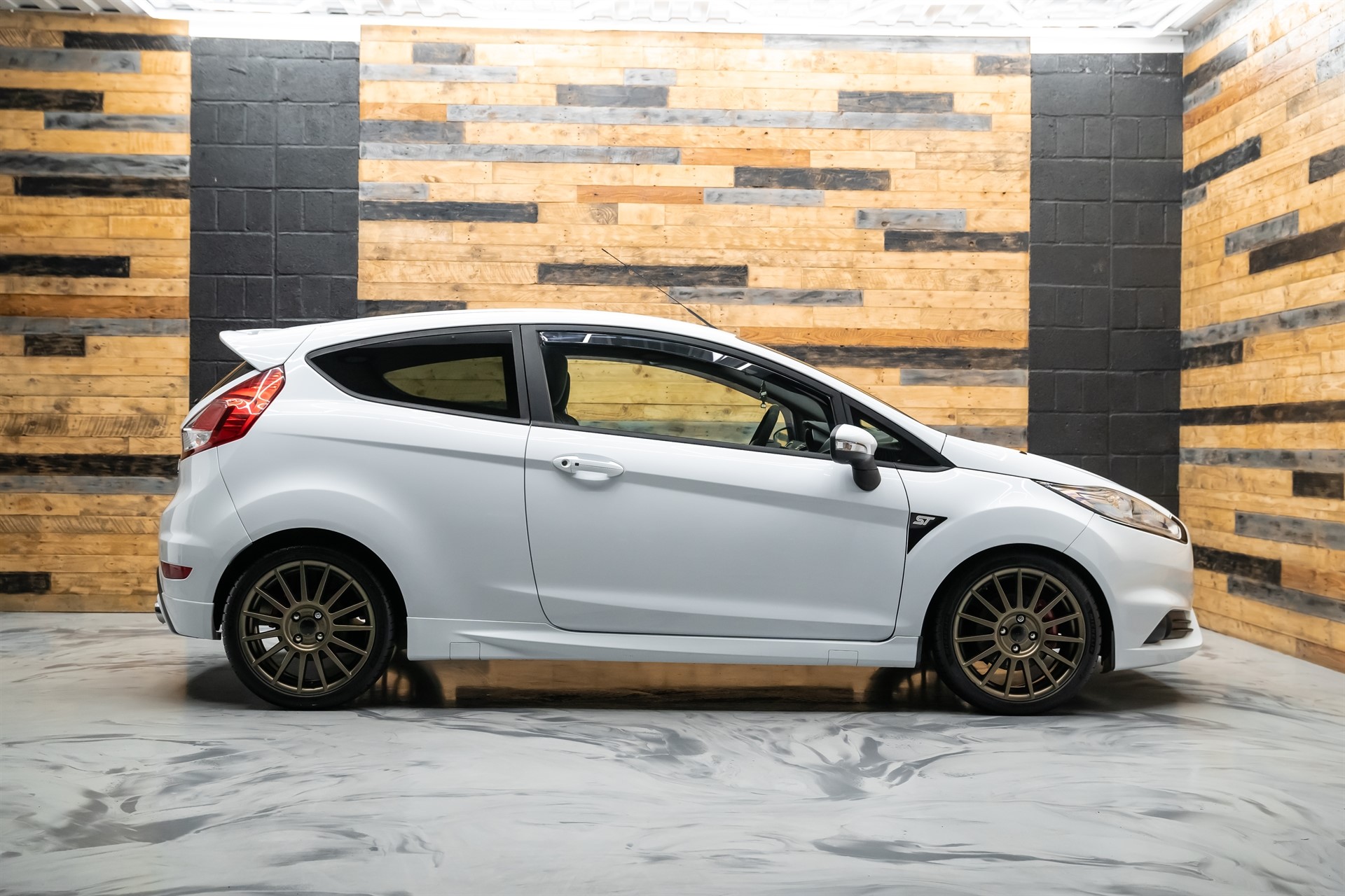 OZレーシング / FORD FIESTA ST 用 グラベルホイール OZレーシング / FORD FIESTA ST 用 グラベルホイール 【公式通販】