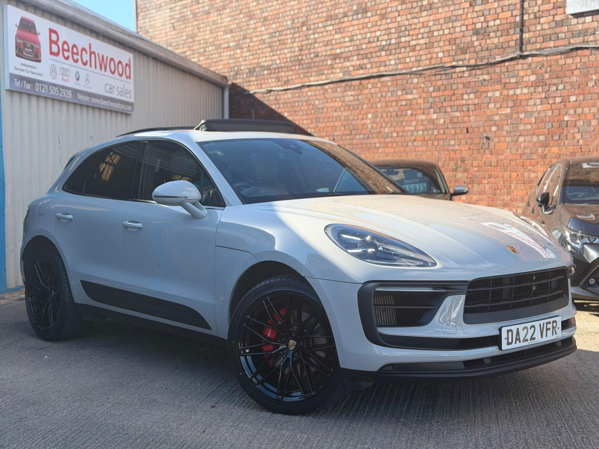 2022 Porsche Macan