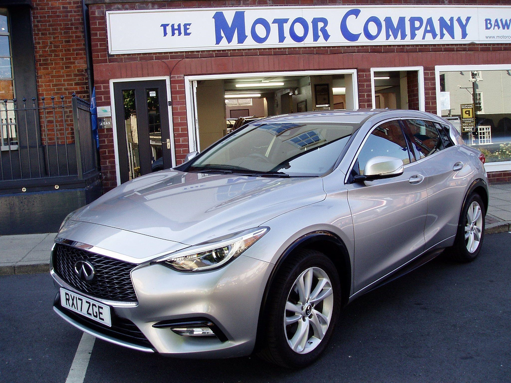 2017 Infiniti Q30