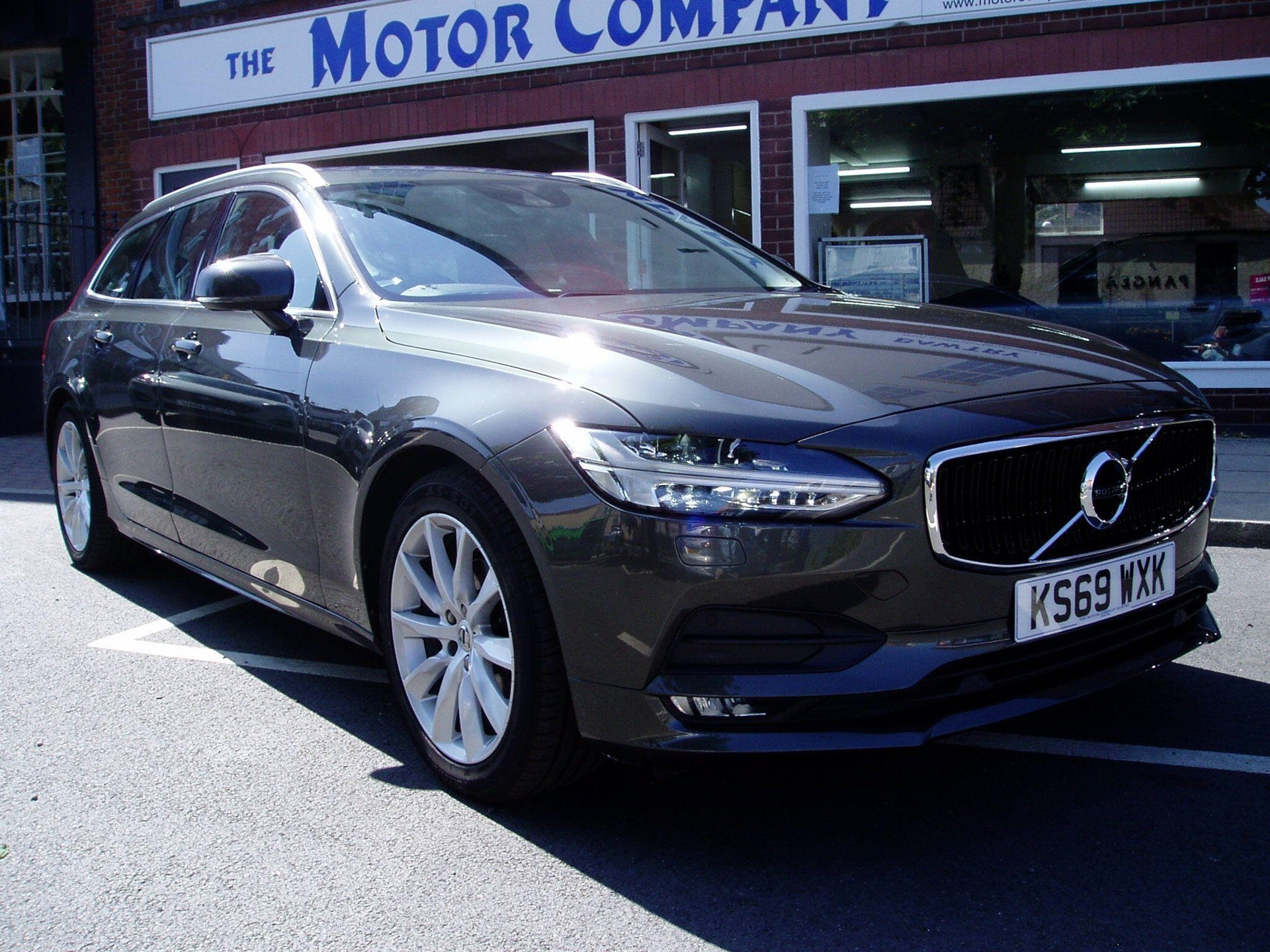 2019 Volvo V90