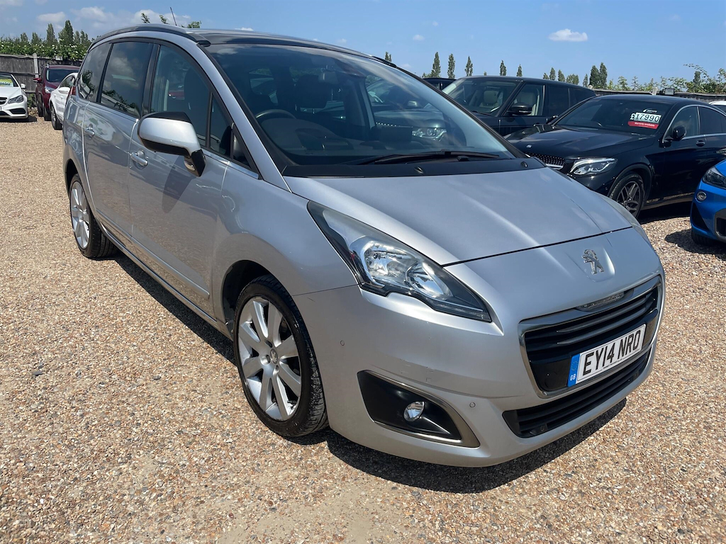 Peugeot 5008