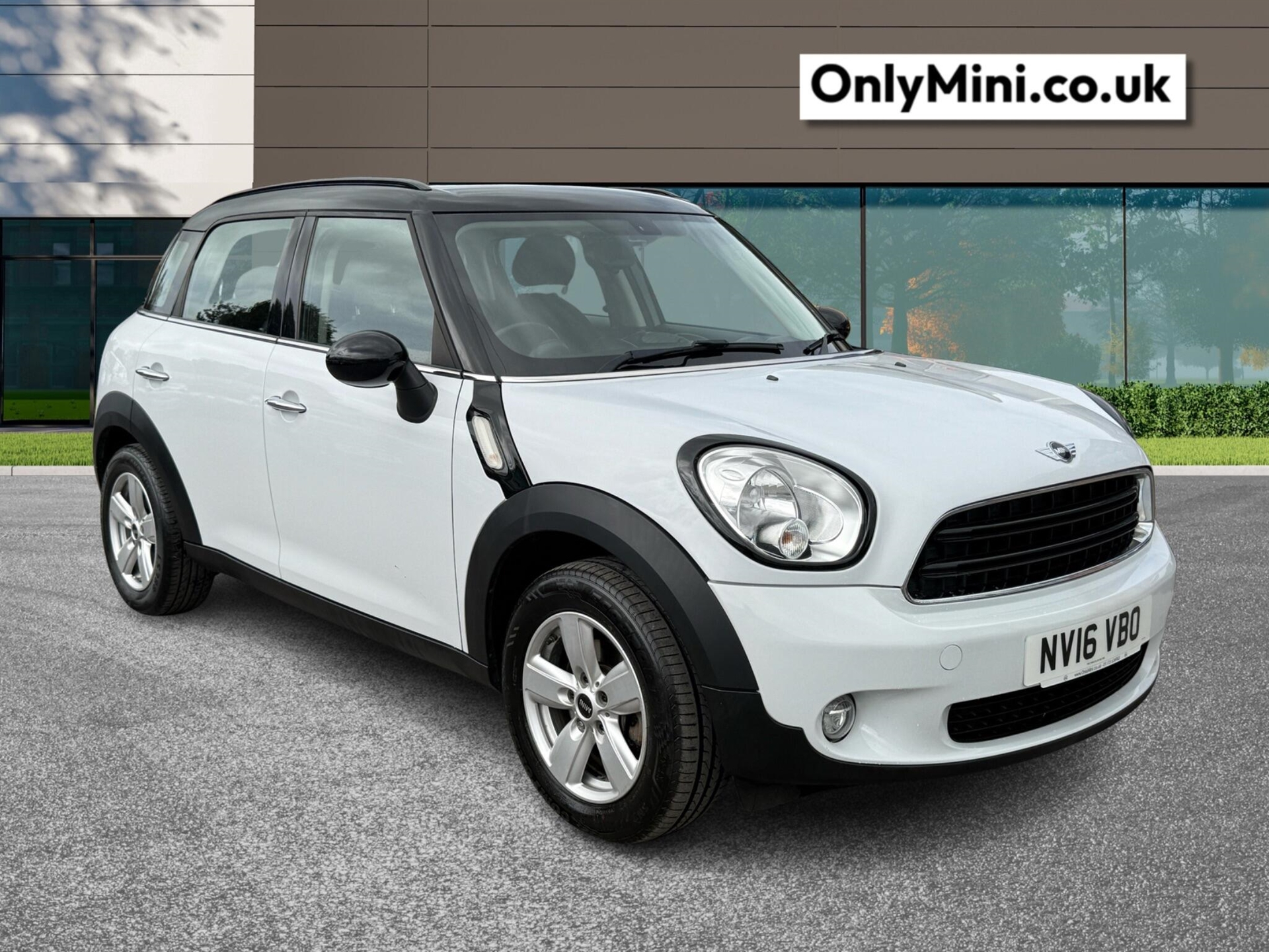 2016 MINI COUNTRYMAN