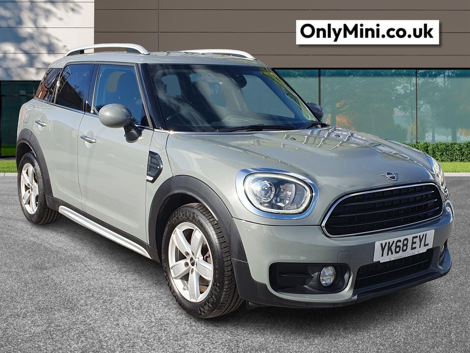 2018 MINI COUNTRYMAN