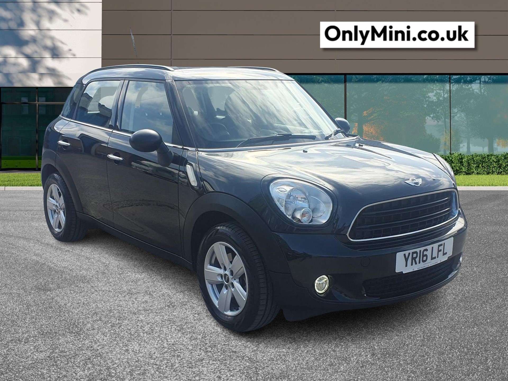 2016 MINI COUNTRYMAN