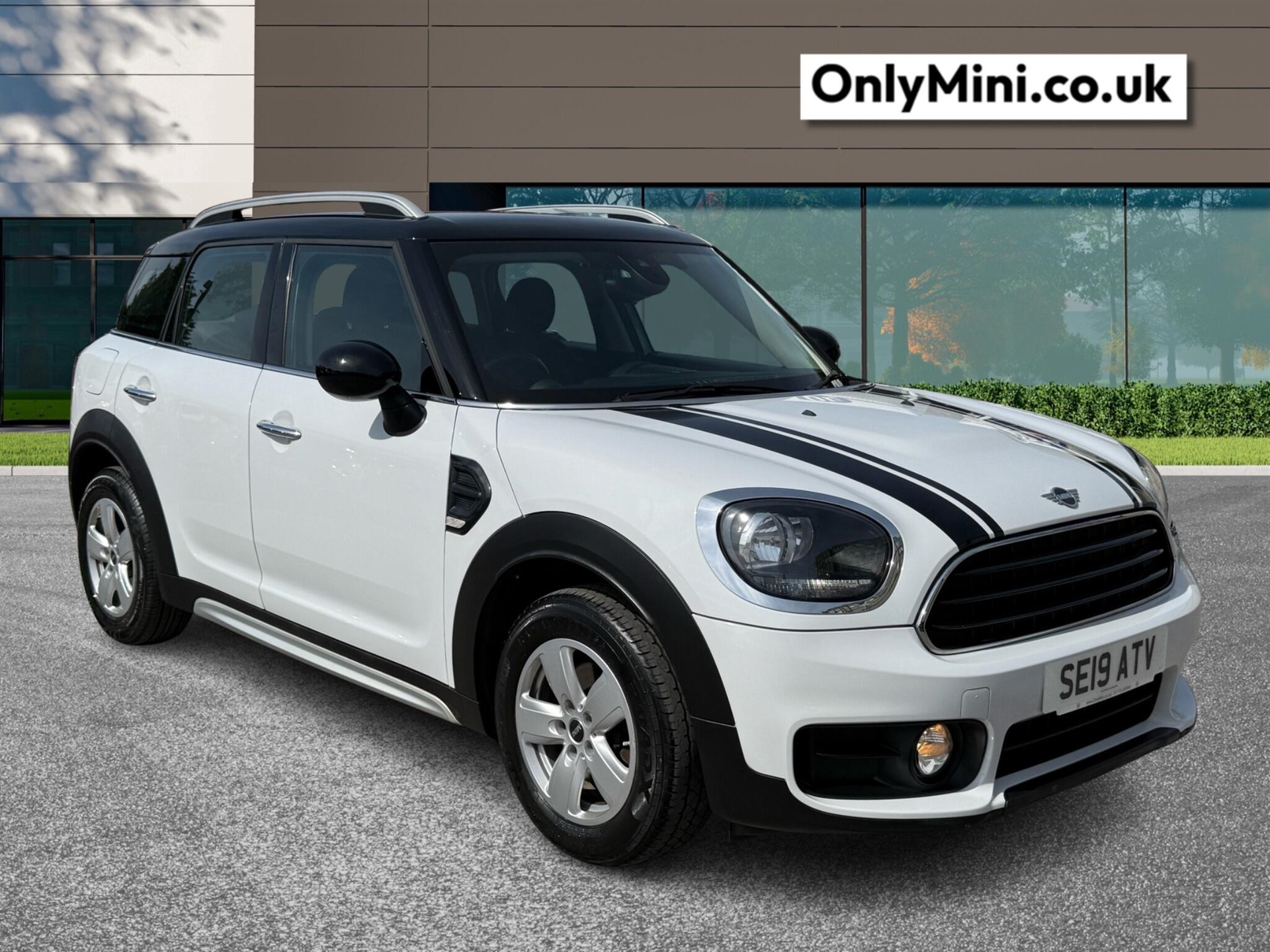 2019 MINI COUNTRYMAN