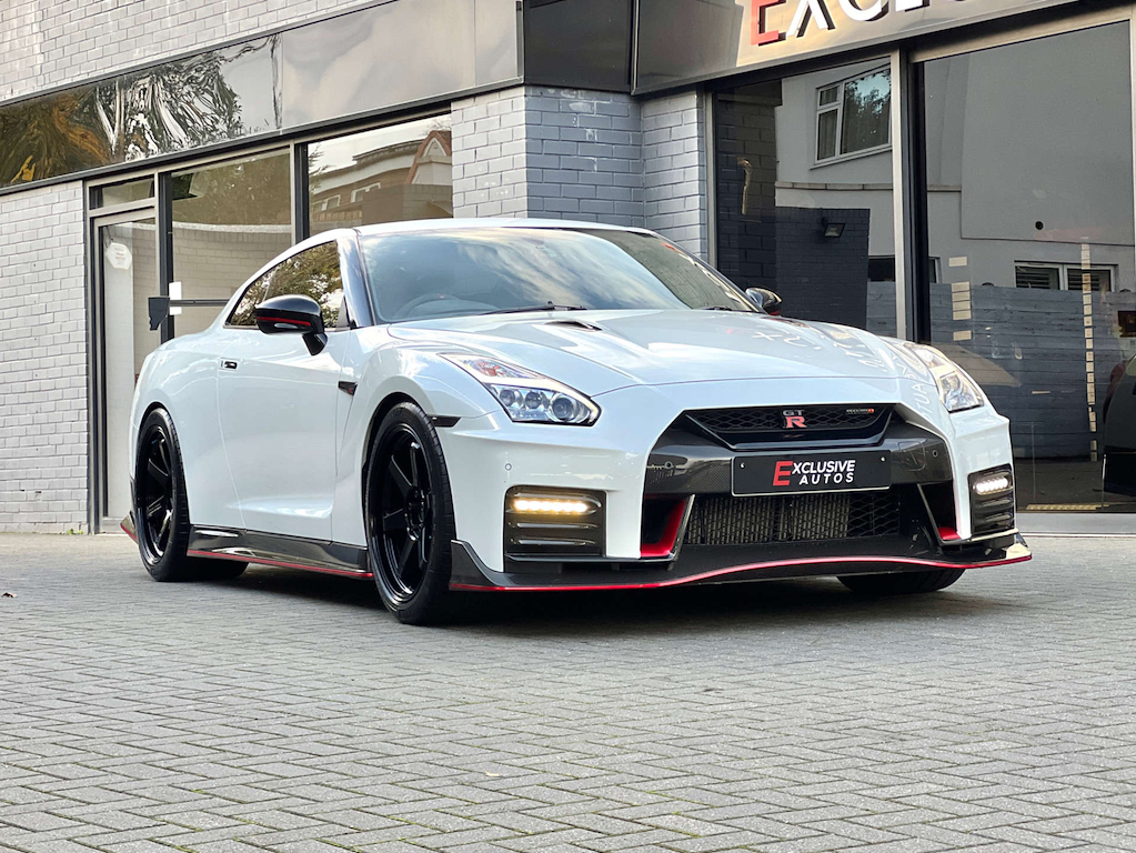 Nissan GT-R