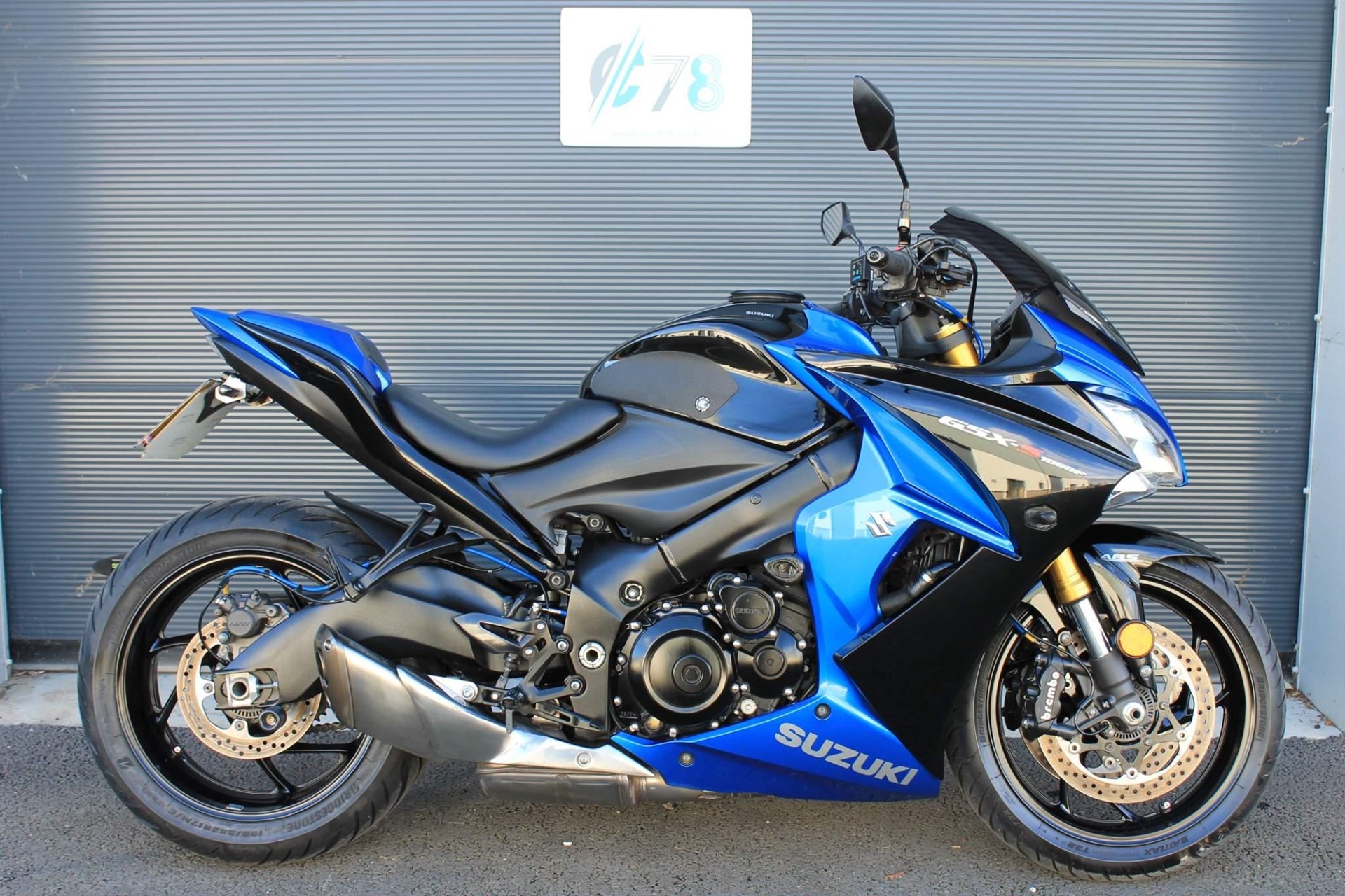 suzuki gsx 1000 f