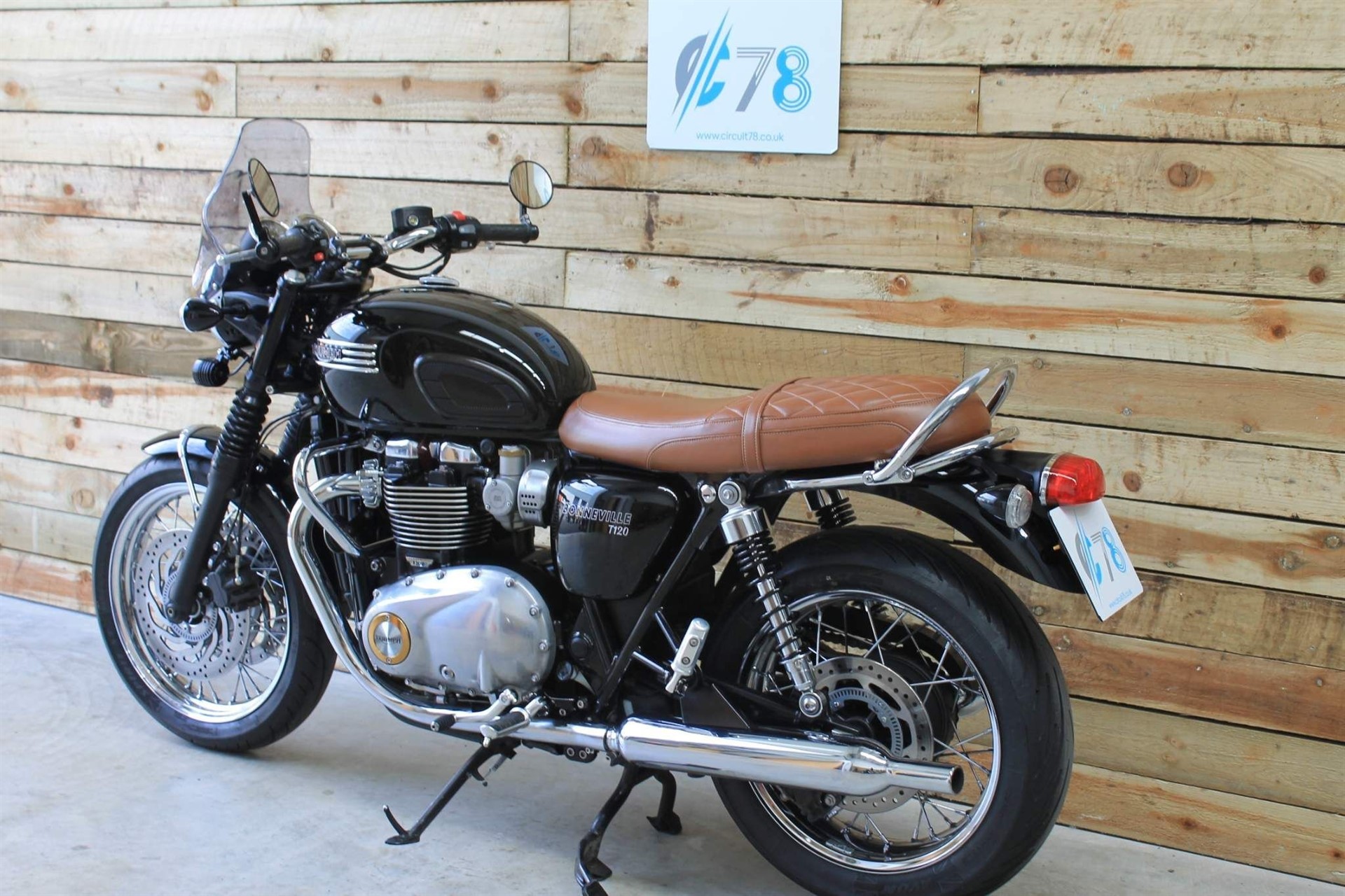 Autotrader triumph store bonneville