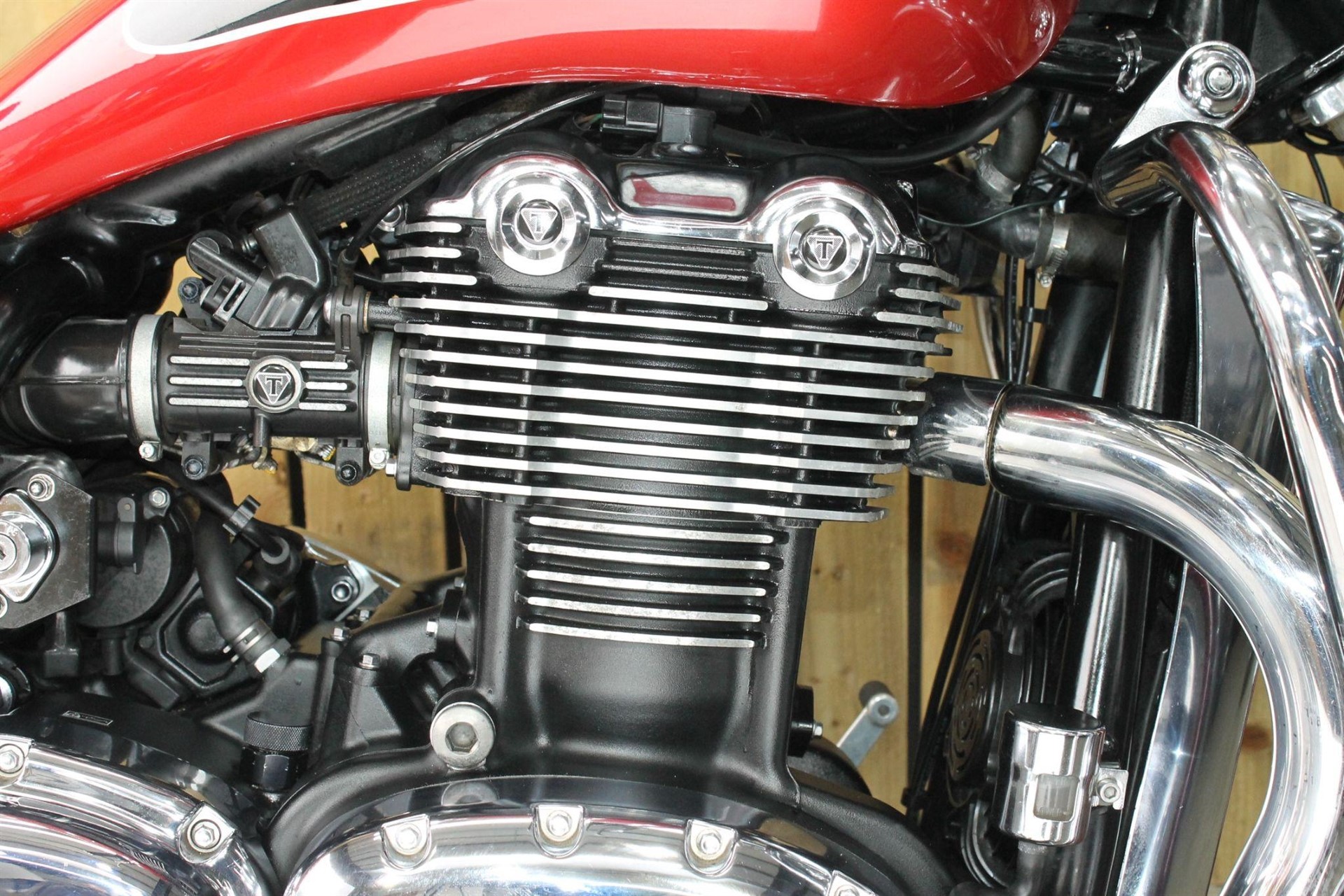 https://smgmedia.blob.core.windows.net/images/129659/1920/triumph-thunderbird-1600-unlisted-petrol-4b906a358b46.jpg