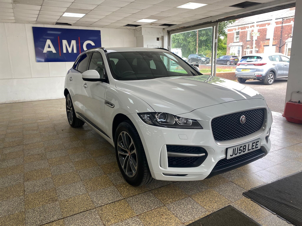 Jaguar F-Pace