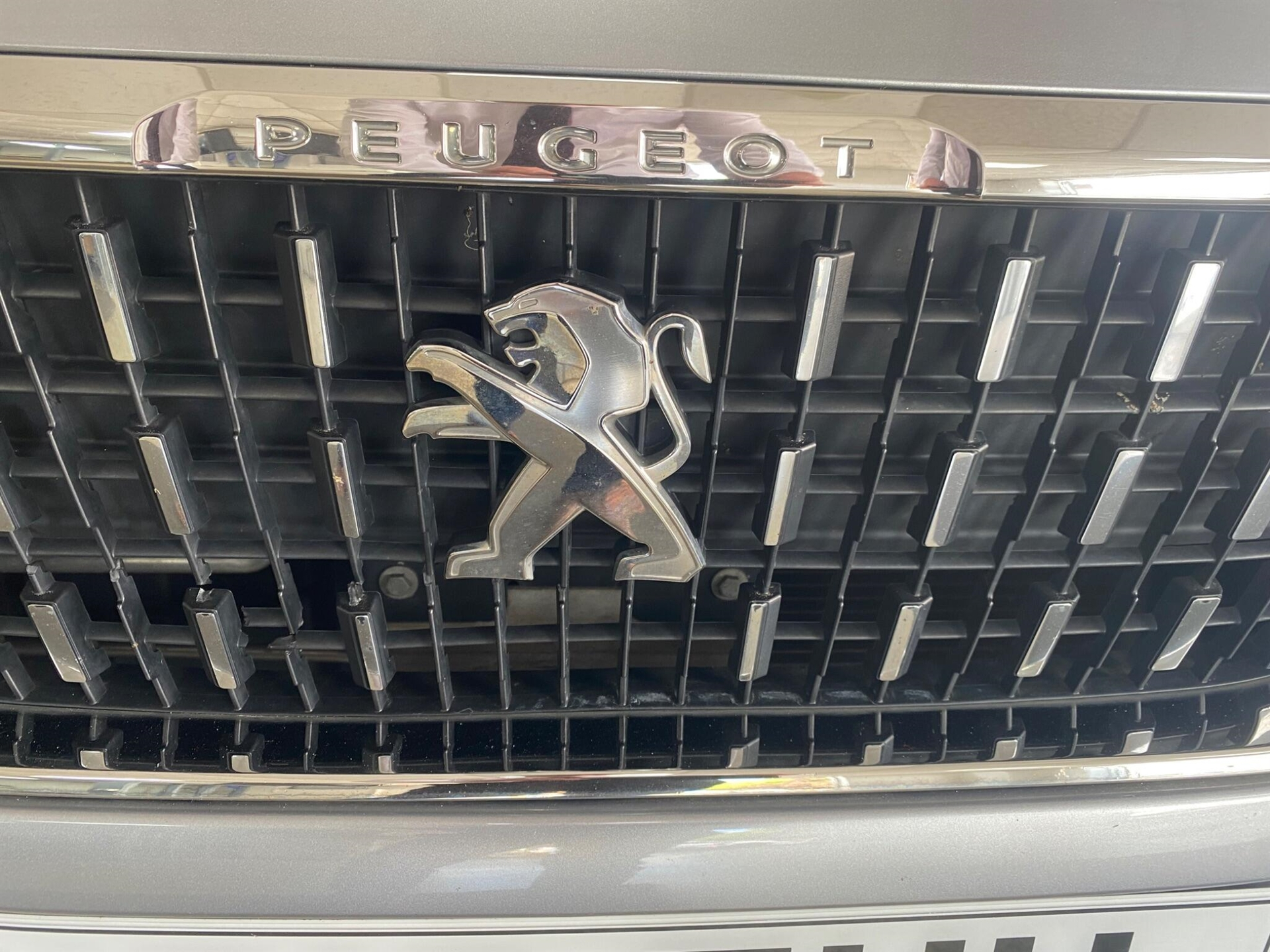 2016 Peugeot 2008 thumbnail 15
