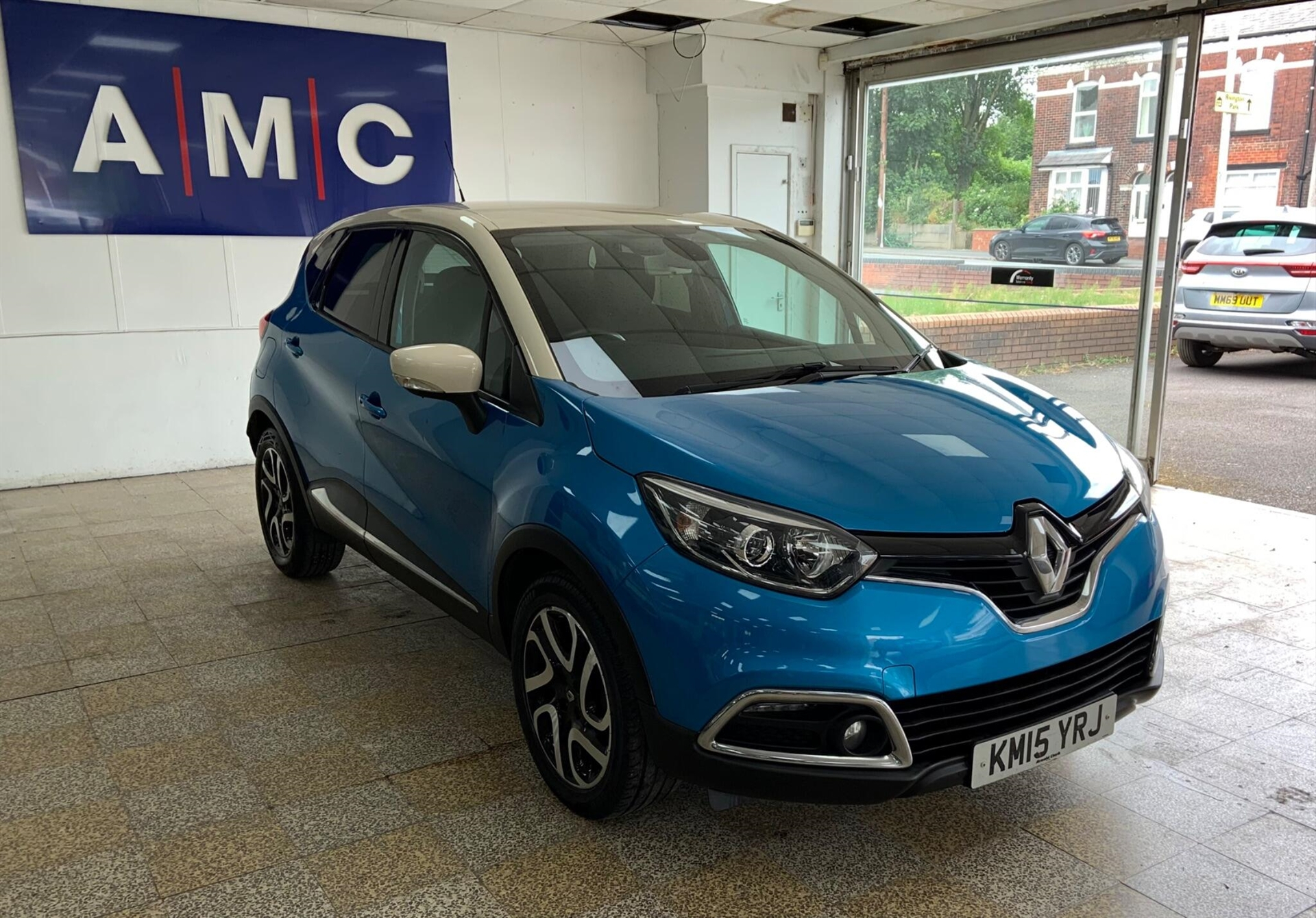 2015 Renault Captur — photo 1 of 5