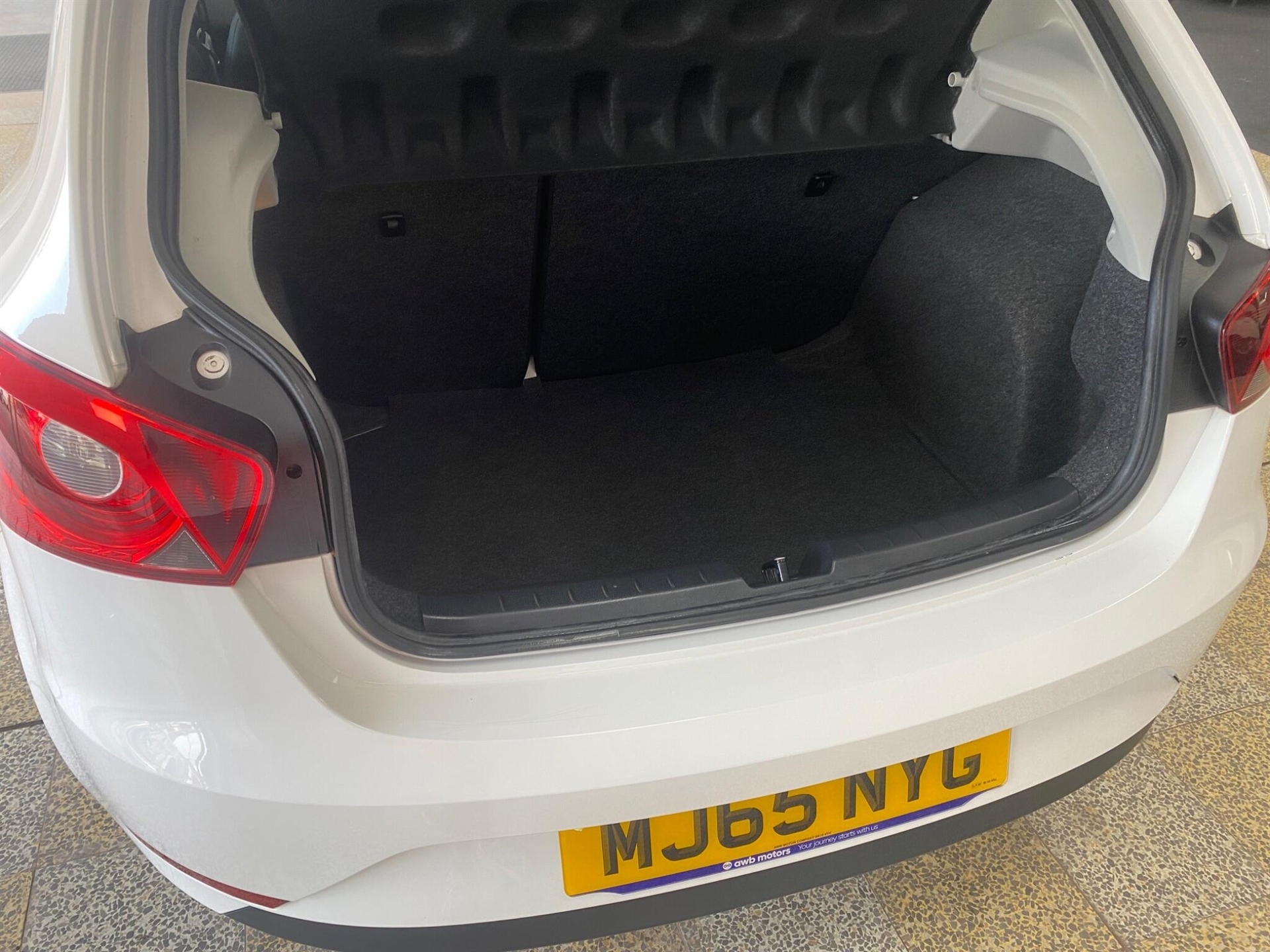 2015 SEAT Ibiza thumbnail 17