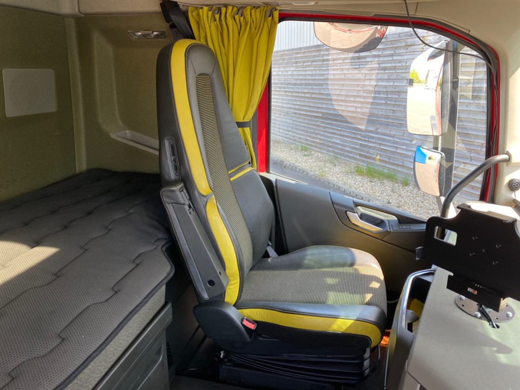 Volvo FH available from Roy Humphrey Car & Commercial Used Volvo FH from Roy Humphrey Car & Commercial