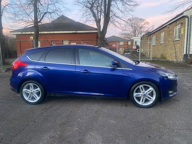 2015 FOCUS 1.0T ECOBOOST ZETEC EURO 6 S S 5DR 3,990 YEAR 2015 ODOMETER... photo