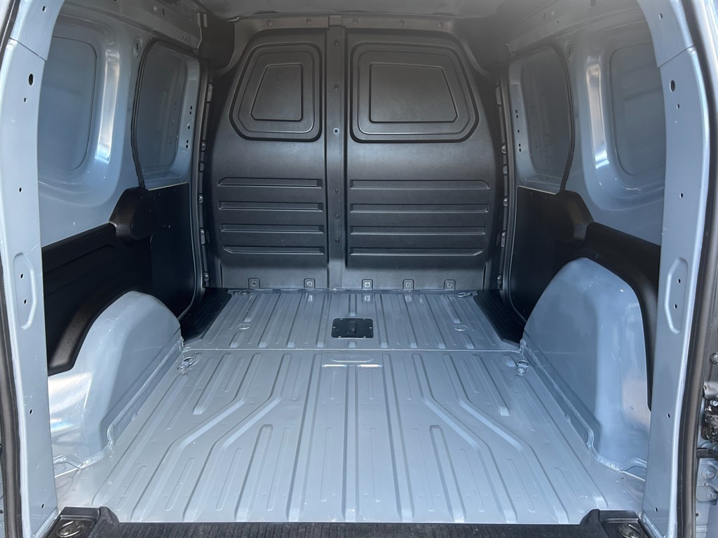 2023 73 NISSAN TOWNSTAR