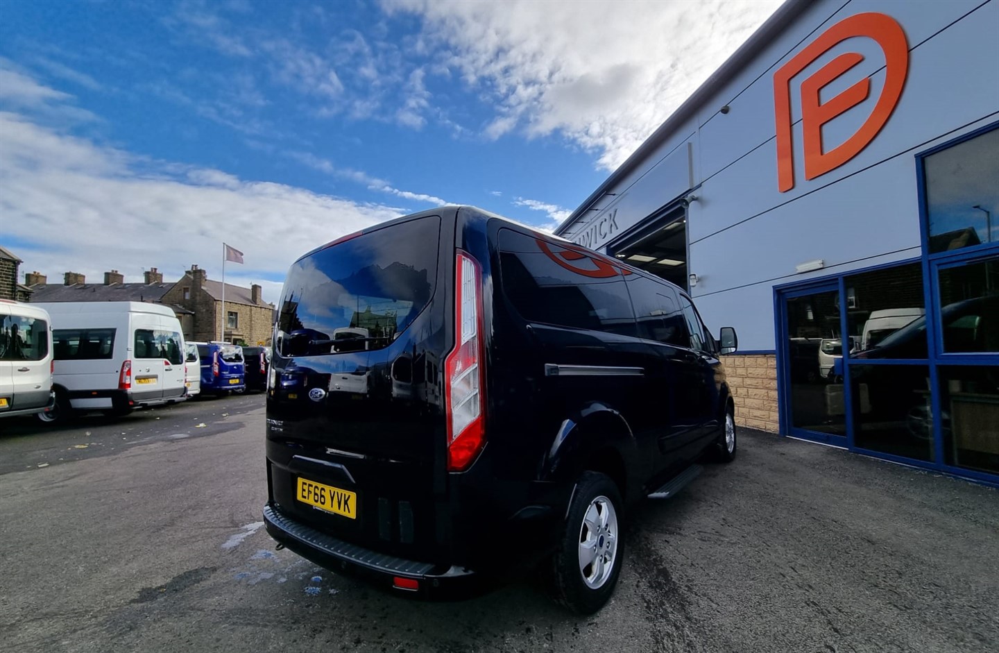 ford tourneo custom mpv