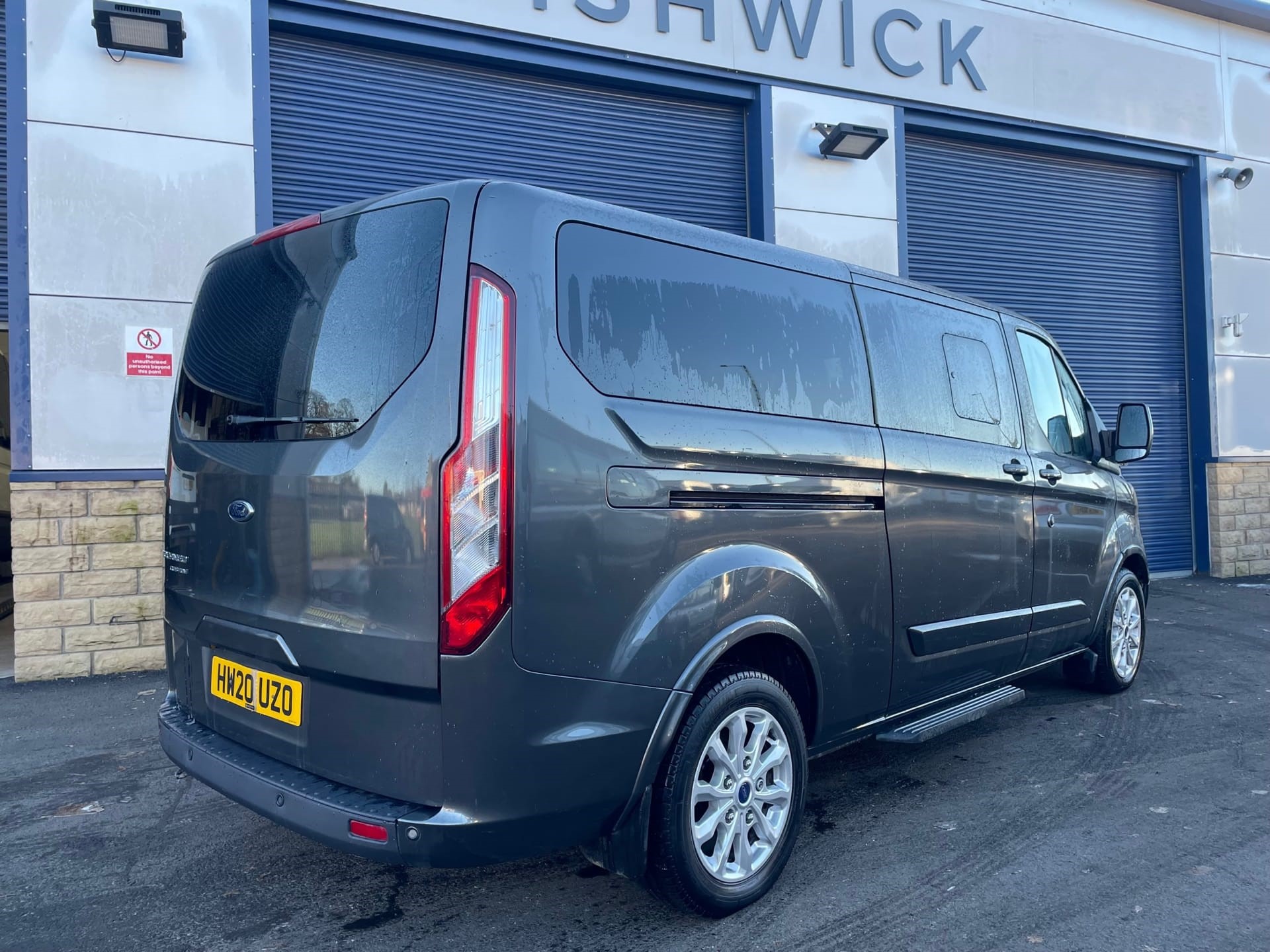 ford tourneo custom mpv