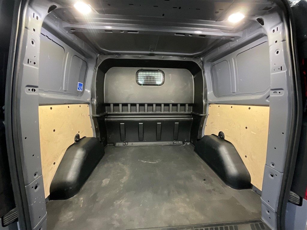 Crew Van Racking Transit Custom Crew Cab Bulkhead Transit Custom