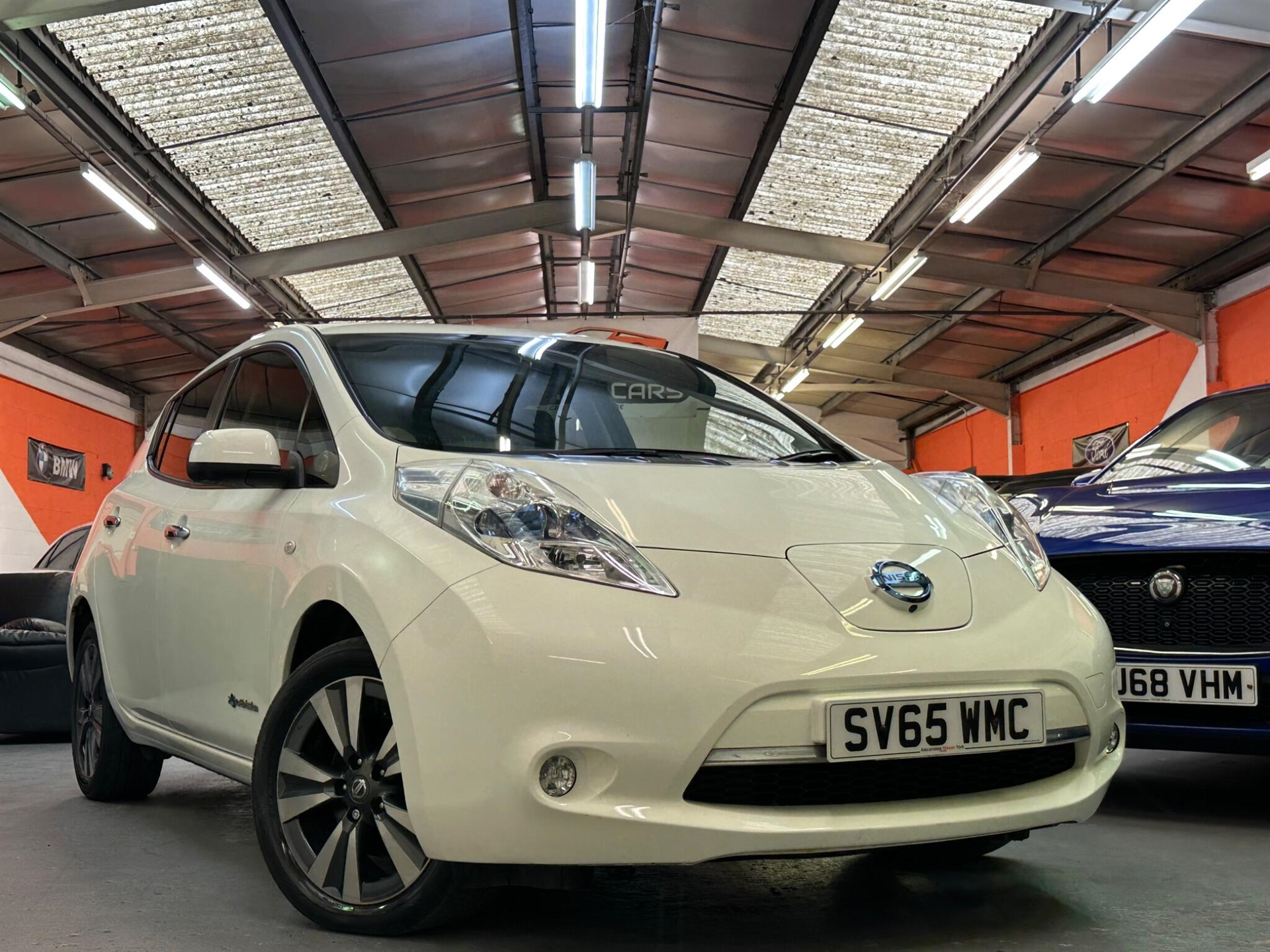 2015 NISSAN LEAF