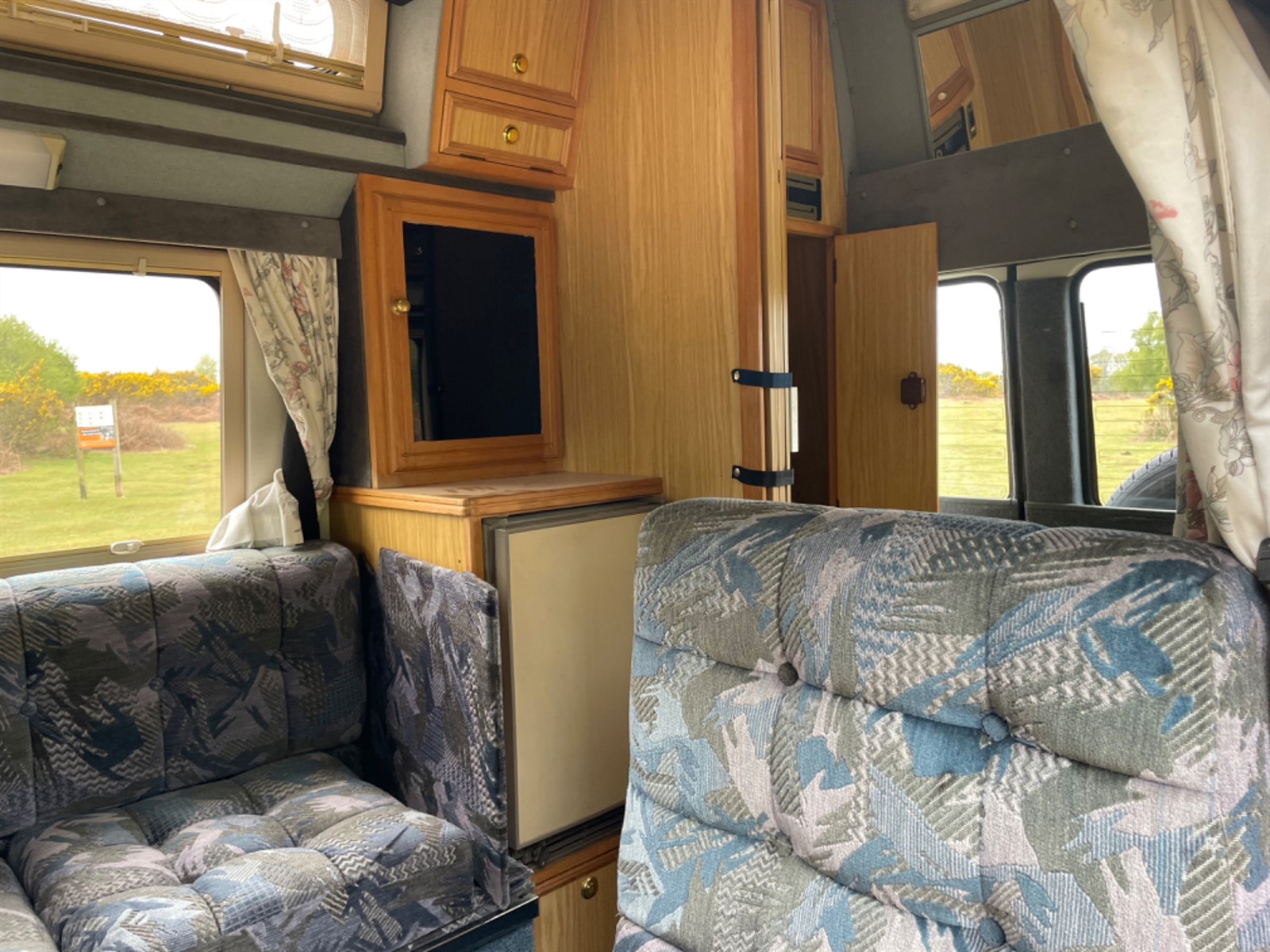 Used Renault Trafic Romero Camper For Sale In Southampton Wiltshire used-renault-trafic-romero-camper-for-sale-in-southampton-wiltshire