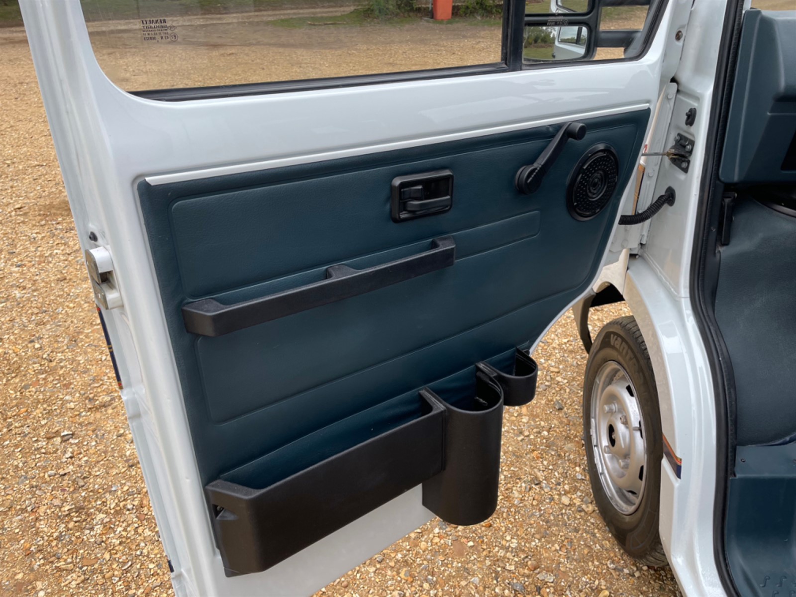 Used Renault Trafic Romero Camper For Sale In Southampton Wiltshire used-renault-trafic-romero-camper-for-sale-in-southampton-wiltshire