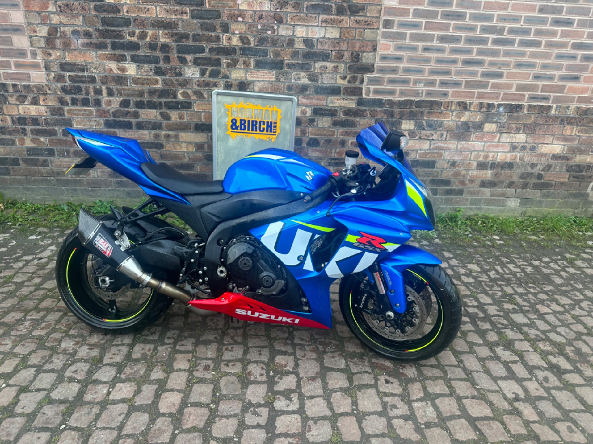 Suzuki gsx r1000 deals blue