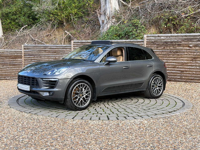 2014 Porsche Macan