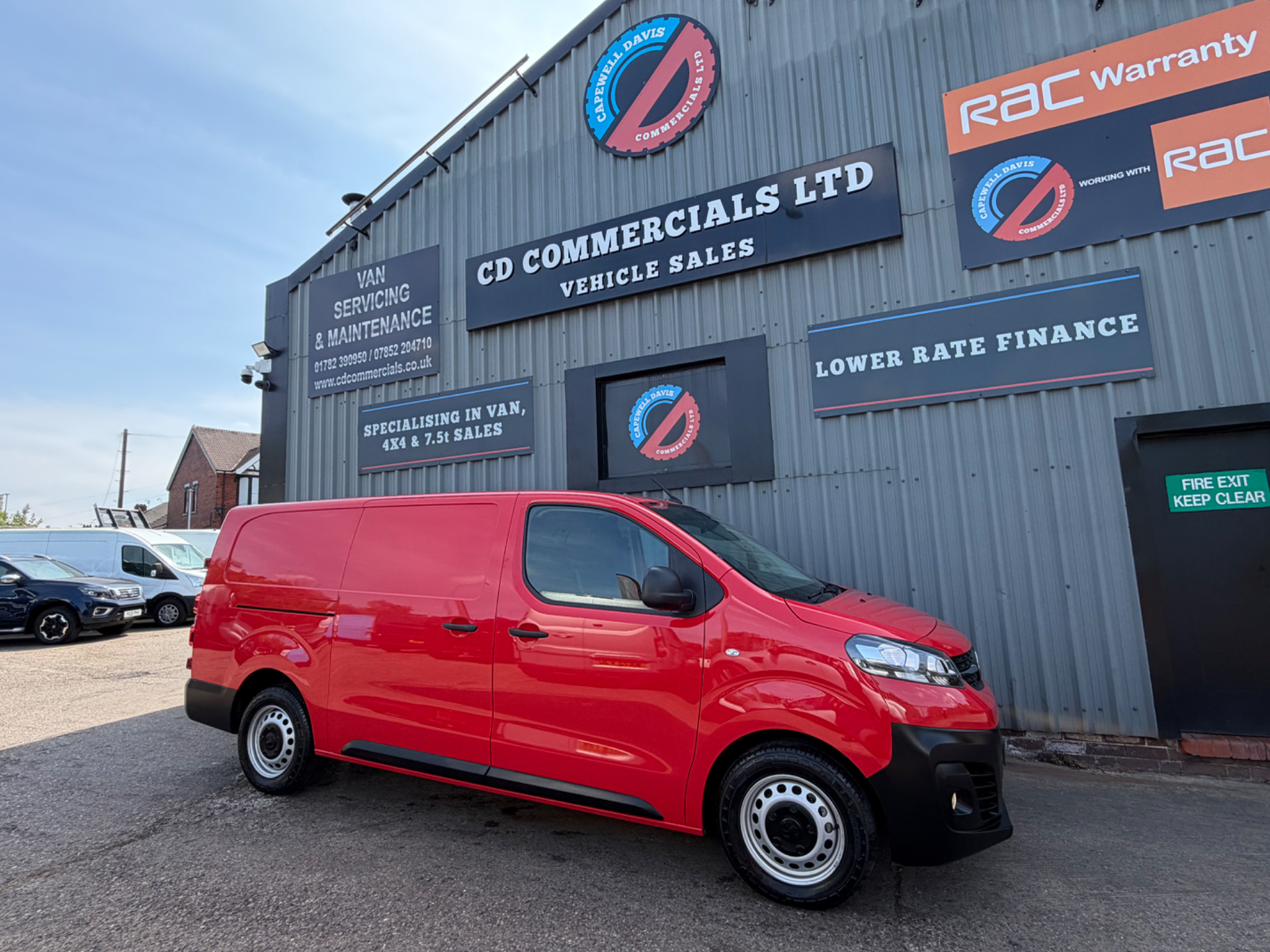 2025 VAUXHALL VIVARO