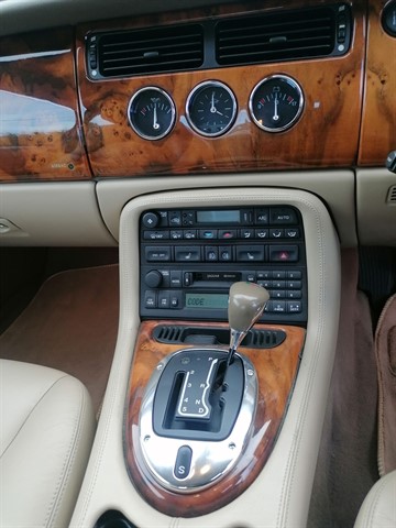Used Jaguar XKR