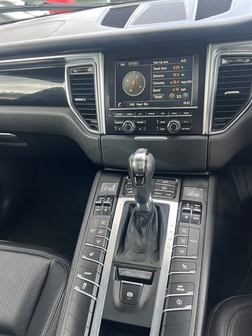 Used Porsche Macan