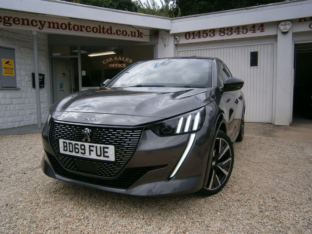Peugeot 208