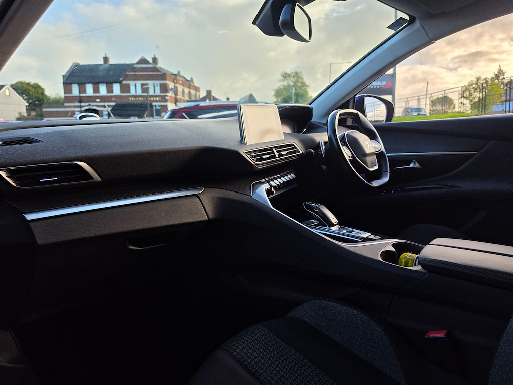 2019 Peugeot 3008