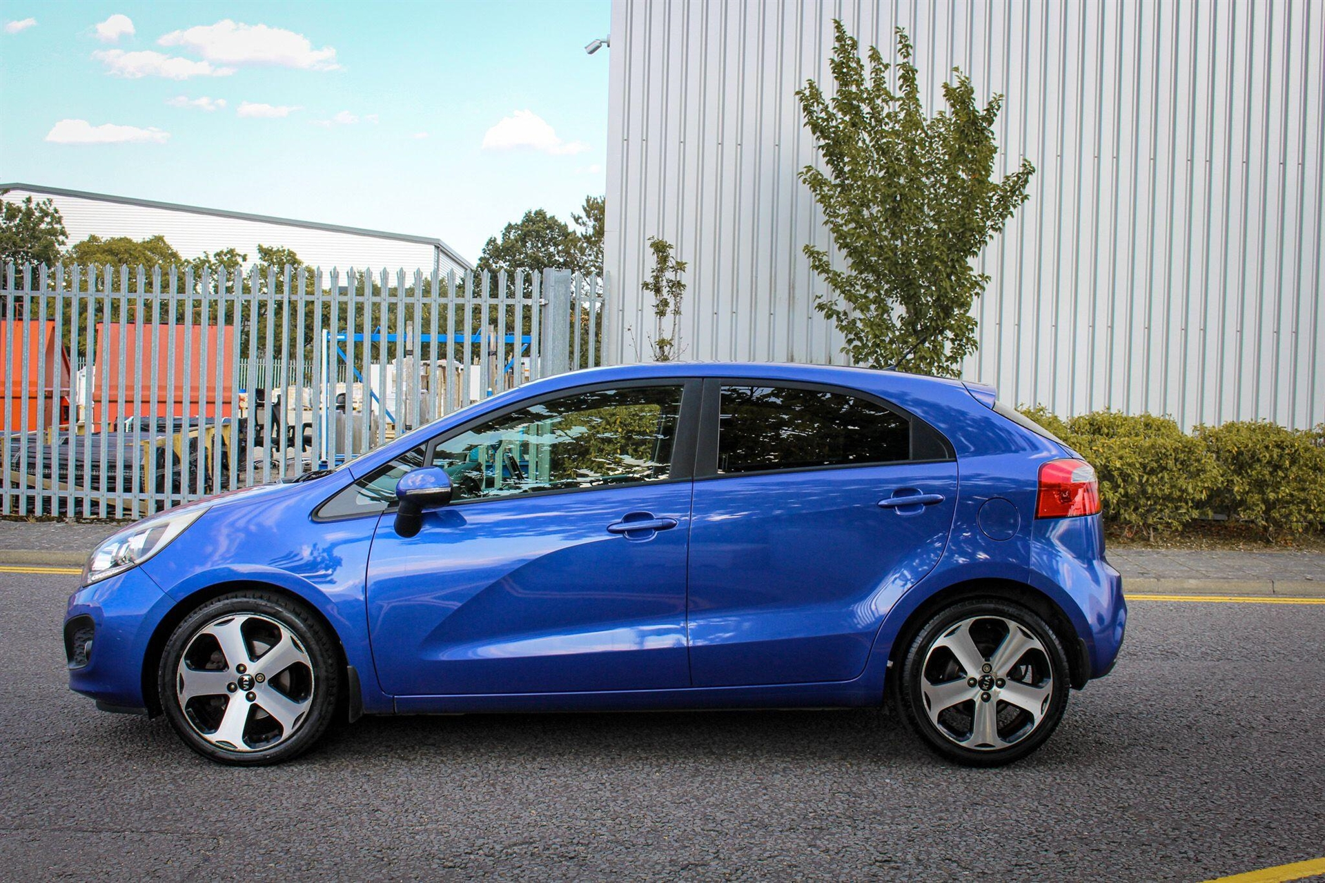 2013 KIA Rio thumbnail 15