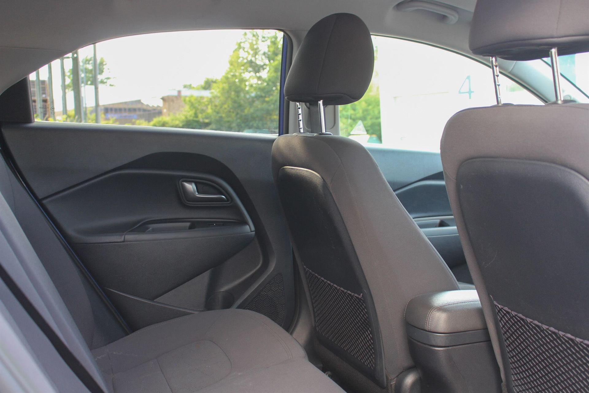 2013 KIA Rio thumbnail 20