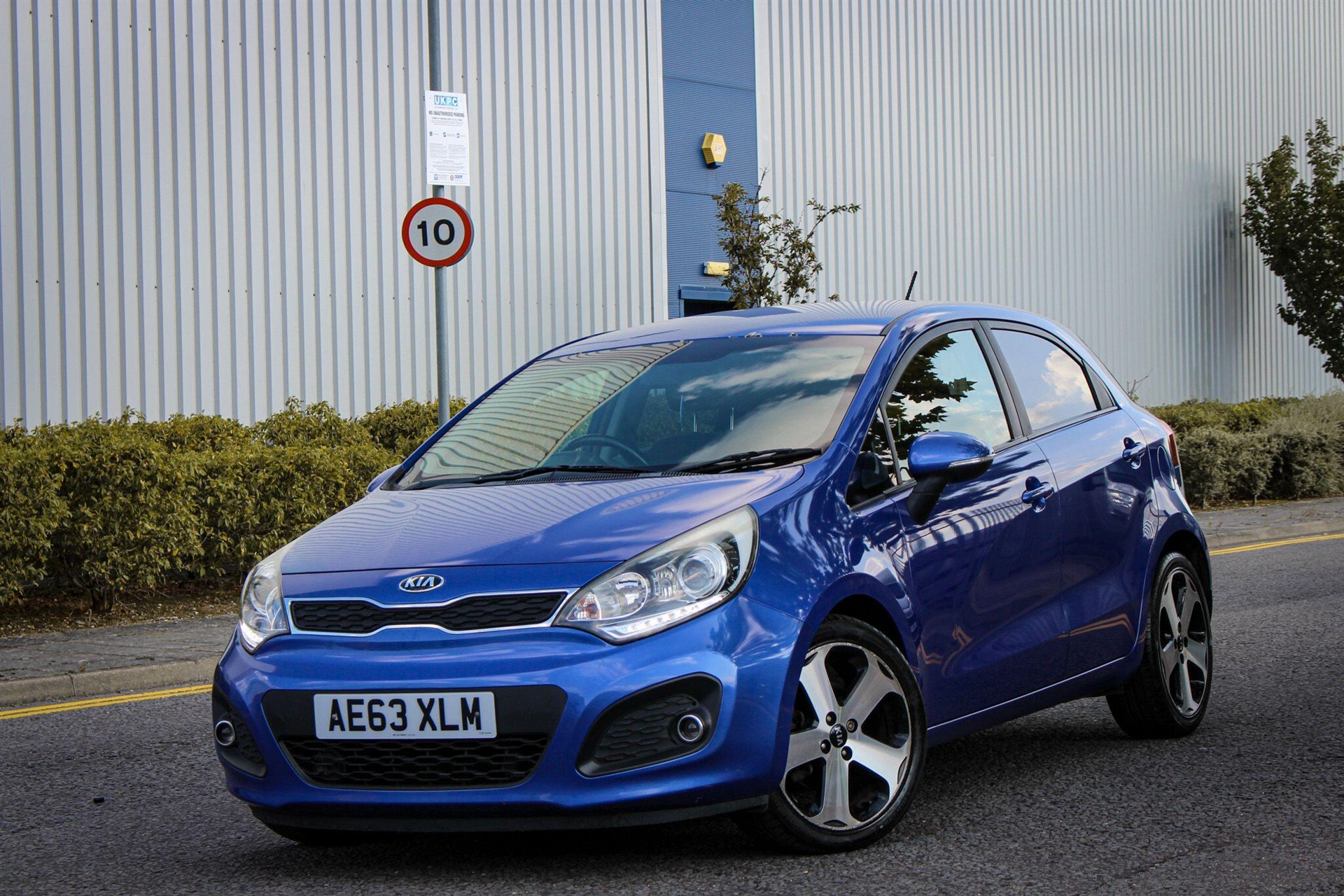 2013 KIA Rio thumbnail 2