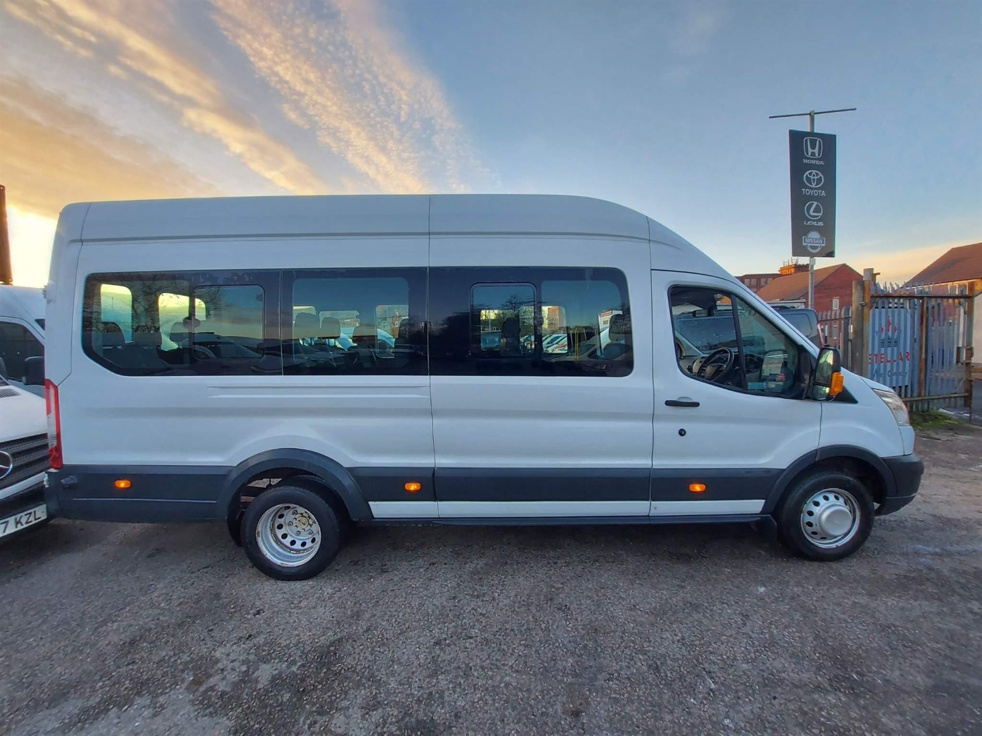 Used 15 seater hot sale minibus for sale