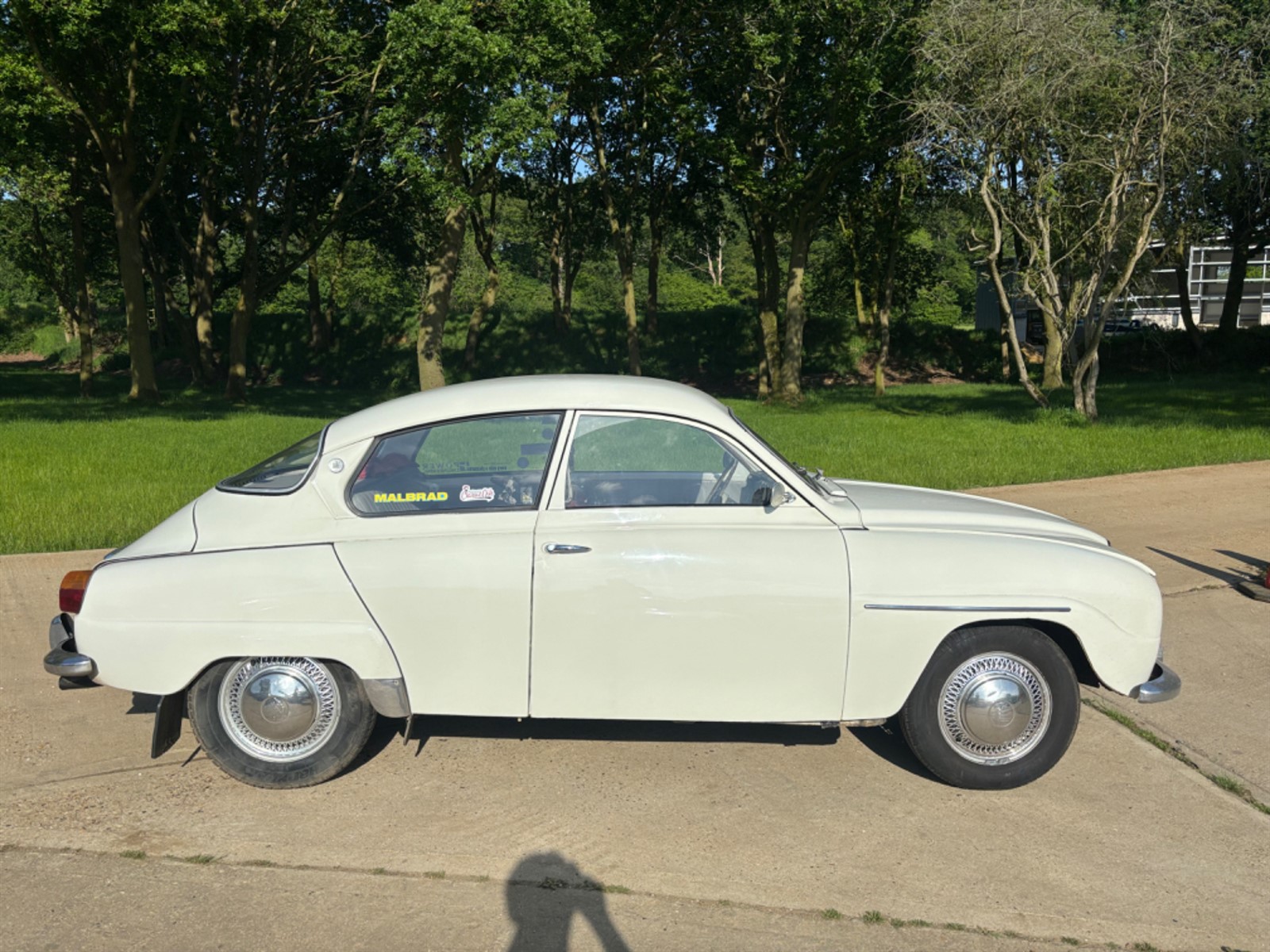 Miniature Vanguards 1/43 - Saab 96 Saloon Beige - Occasion Très Bon état Boîte Incluse