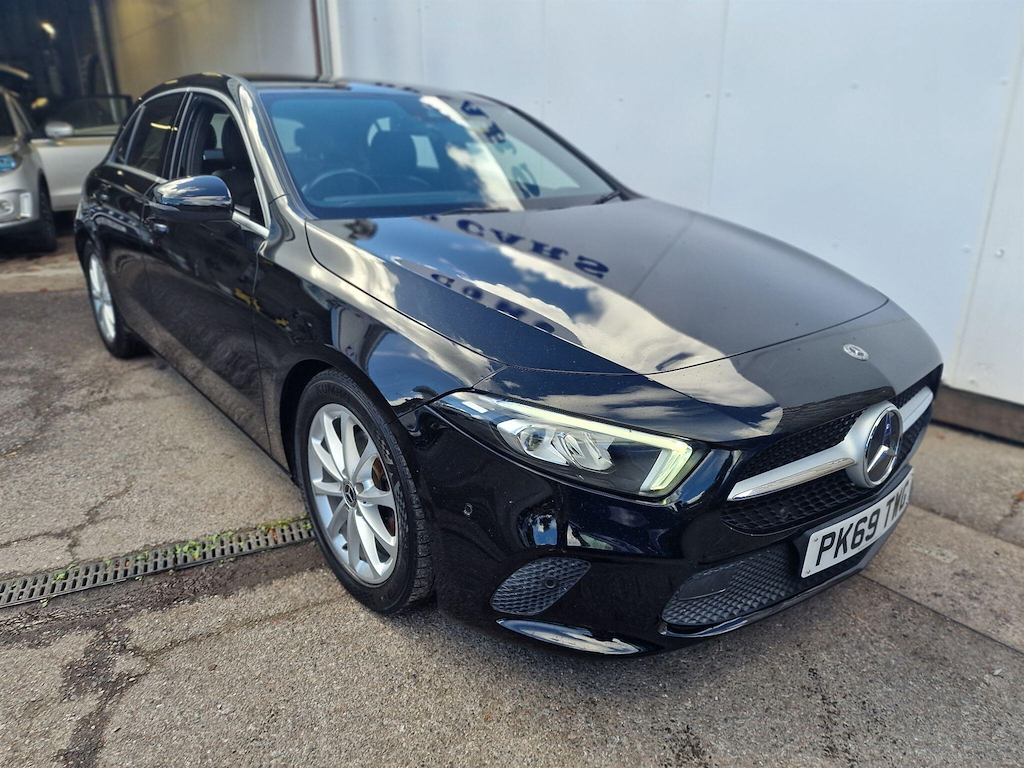 2019 Mercedes-Benz A180