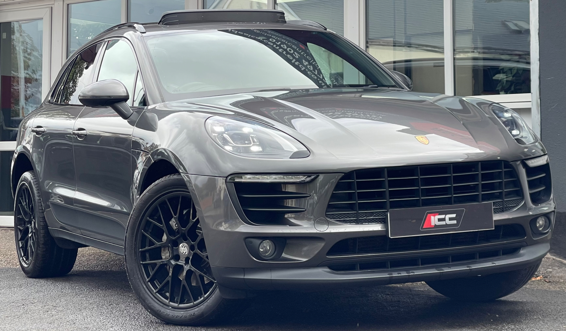 2017 Porsche Macan