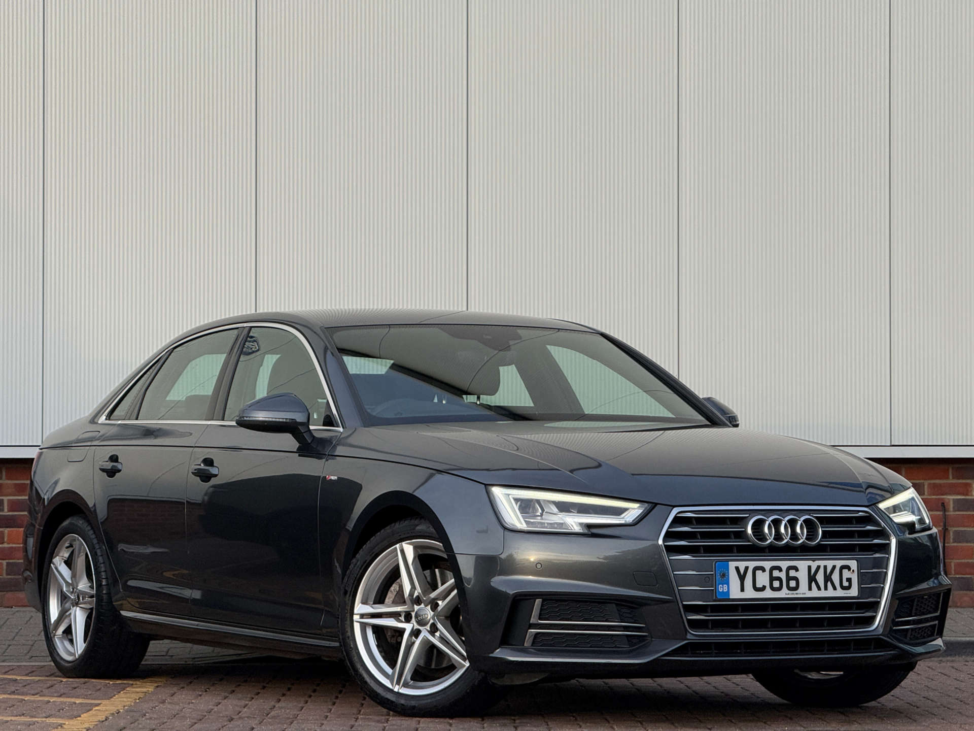 2016 Audi A4