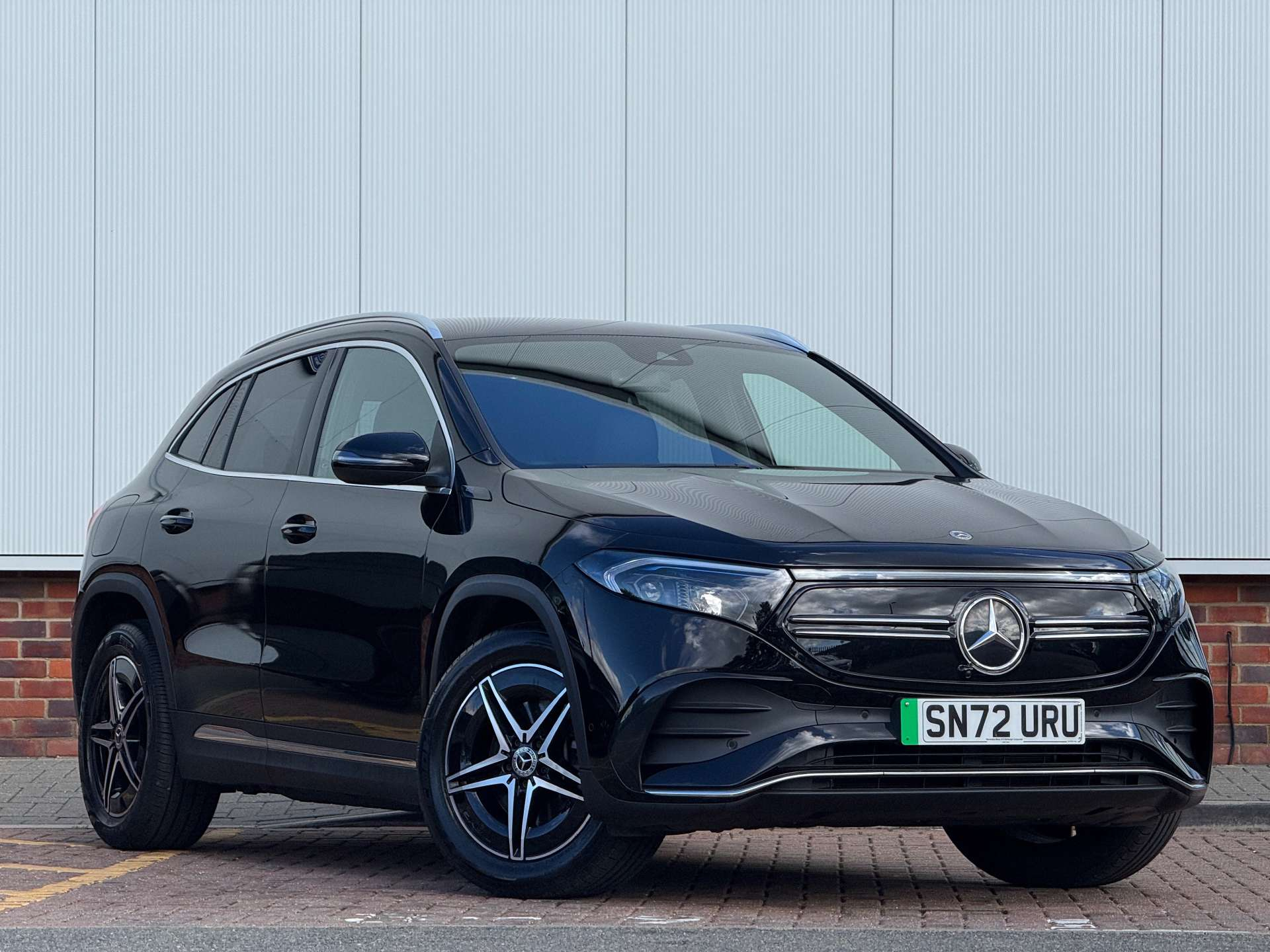 2022 MERCEDES-BENZ EQA