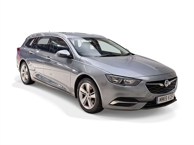 2019 INSIGNIA TECH LINE NAV TD 3,990 3,990 83.39 ULEZ COMPLIANT REG 2019 19... photo