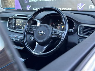 Used Kia Sorento from Mebs Motors